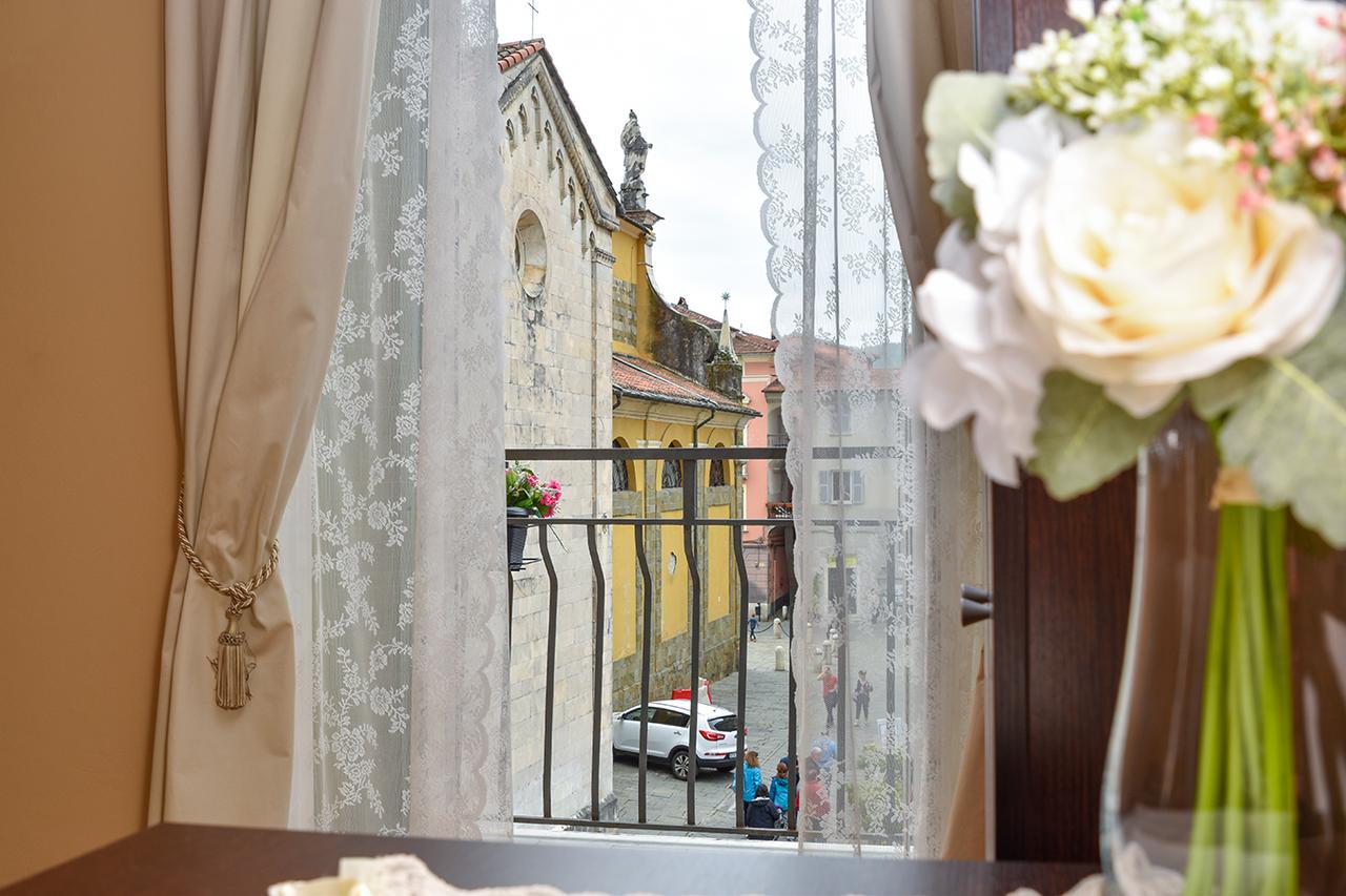Affittacamere In Piazzetta Sarzana Extérieur photo